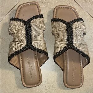 Marc Fisher Women's Woven Black and Tan Sandals
